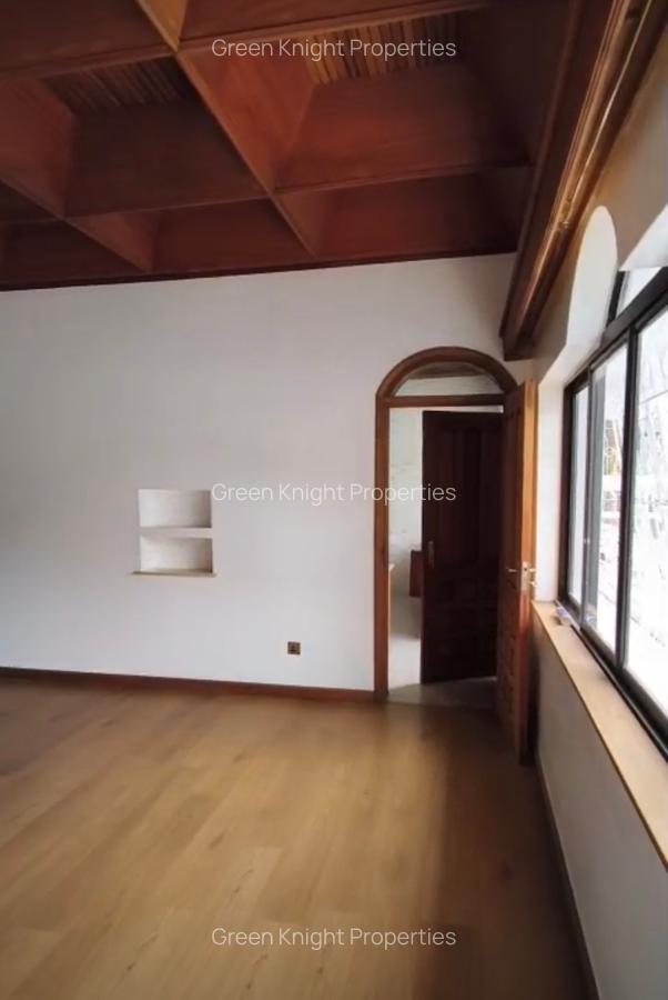 Commercial Property with Service Charge Included in Kileleshwa - 3