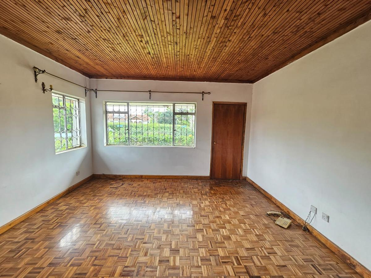 Commercial Property with Service Charge Included in Loresho - 7