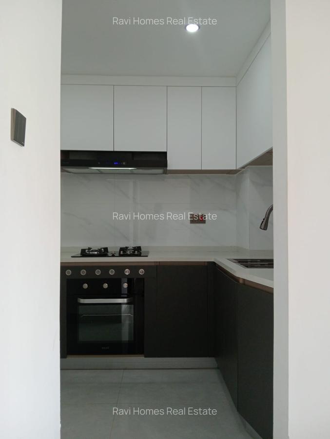 1 Bed Apartment with Swimming Pool in Kilimani - 5