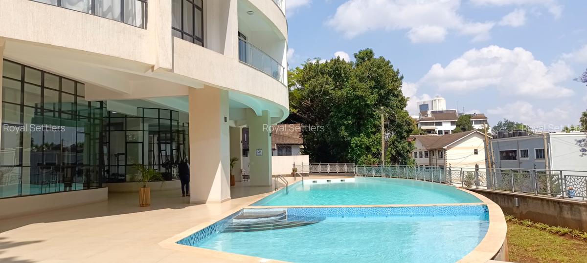 4 Bed Apartment with En Suite at Lantana Road - 20