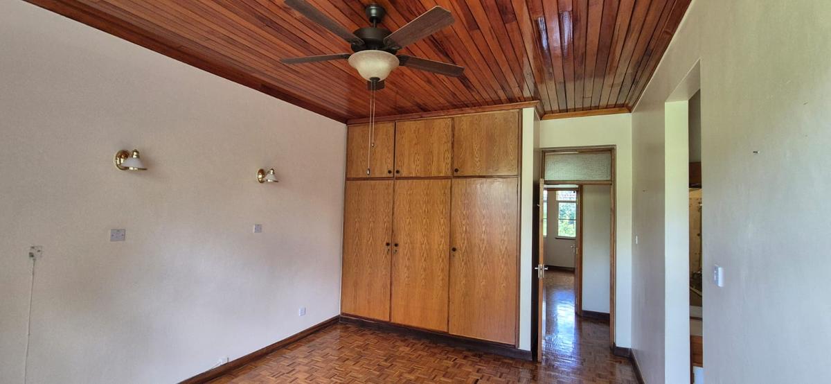 4 Bed House with En Suite in Loresho - 11
