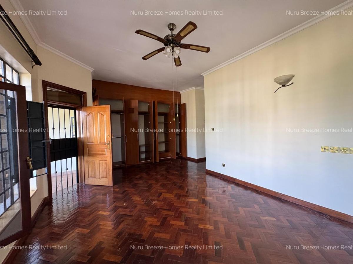 4 Bed Townhouse with En Suite in Kiambu Road - 17