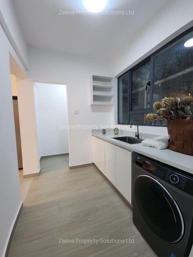 3 Bed Apartment with En Suite in Lavington - 6