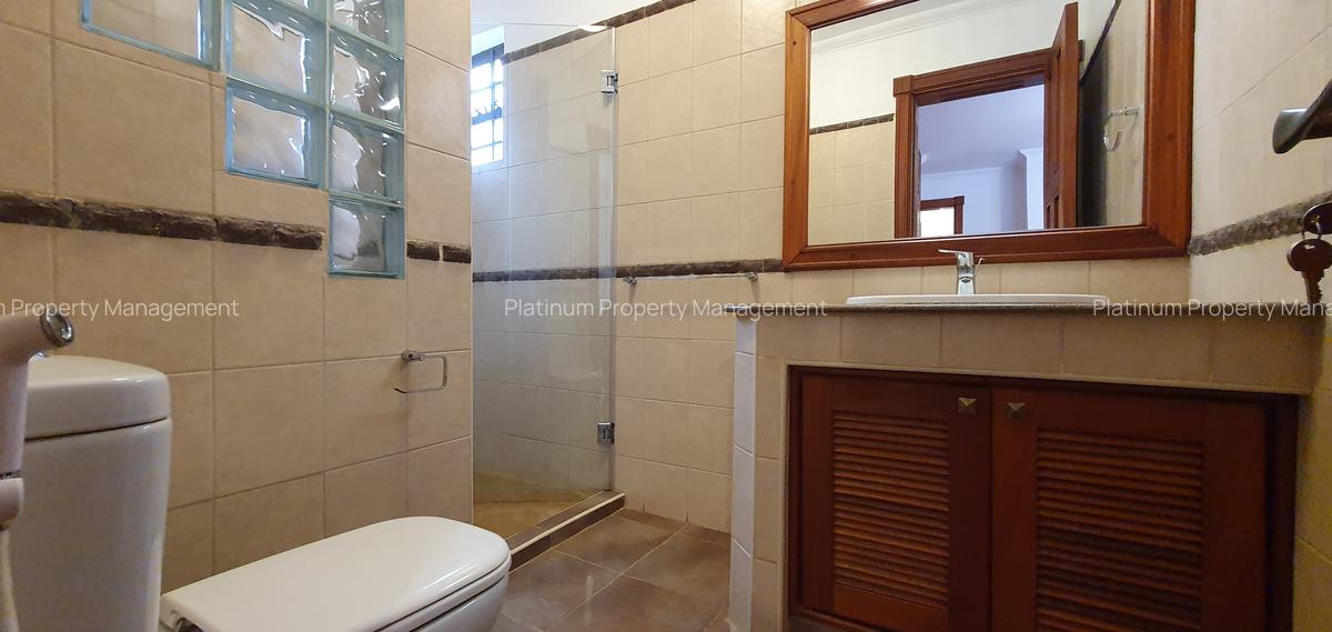 4 Bed House with En Suite at Peponi Rd - 8