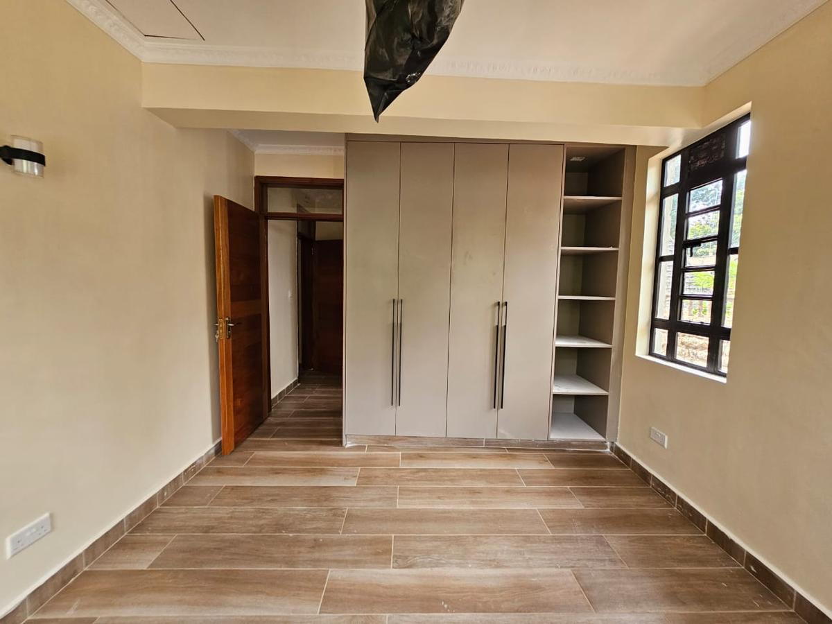 6 Bed House with En Suite in Kitisuru - 8