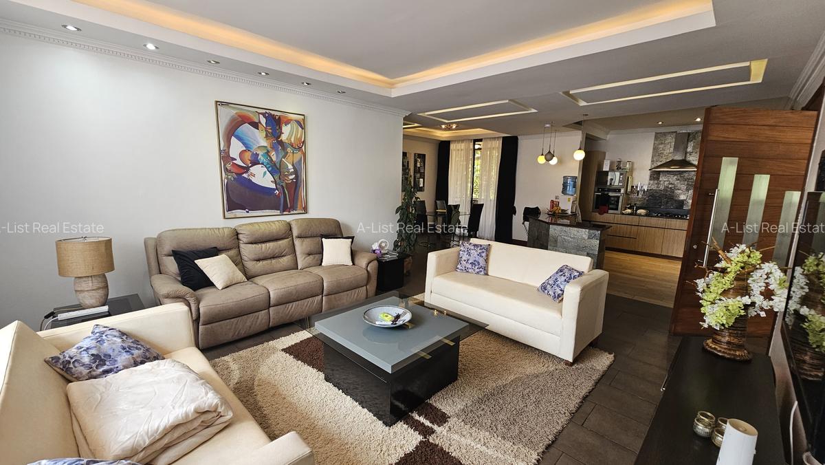 2 Bed House with En Suite at Magnolia Close - 2