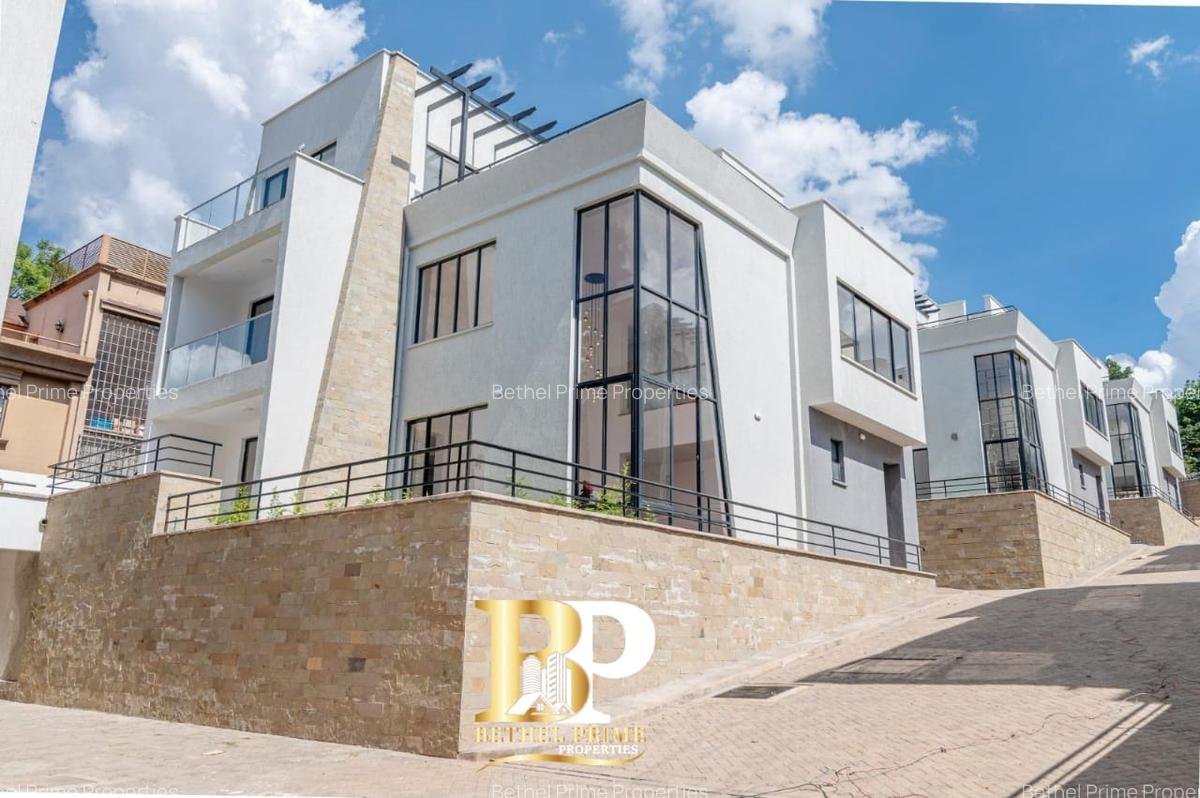 5 Bed Villa with En Suite in Lavington - 2