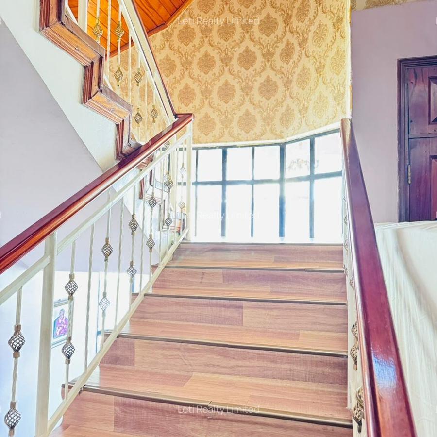 5 Bed Townhouse with En Suite in Lavington - 10