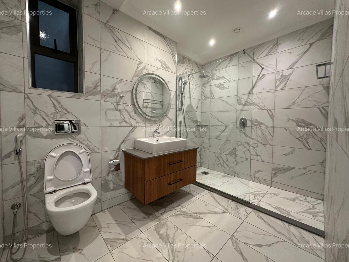 2 Bed Apartment with En Suite in Westlands Area - 7