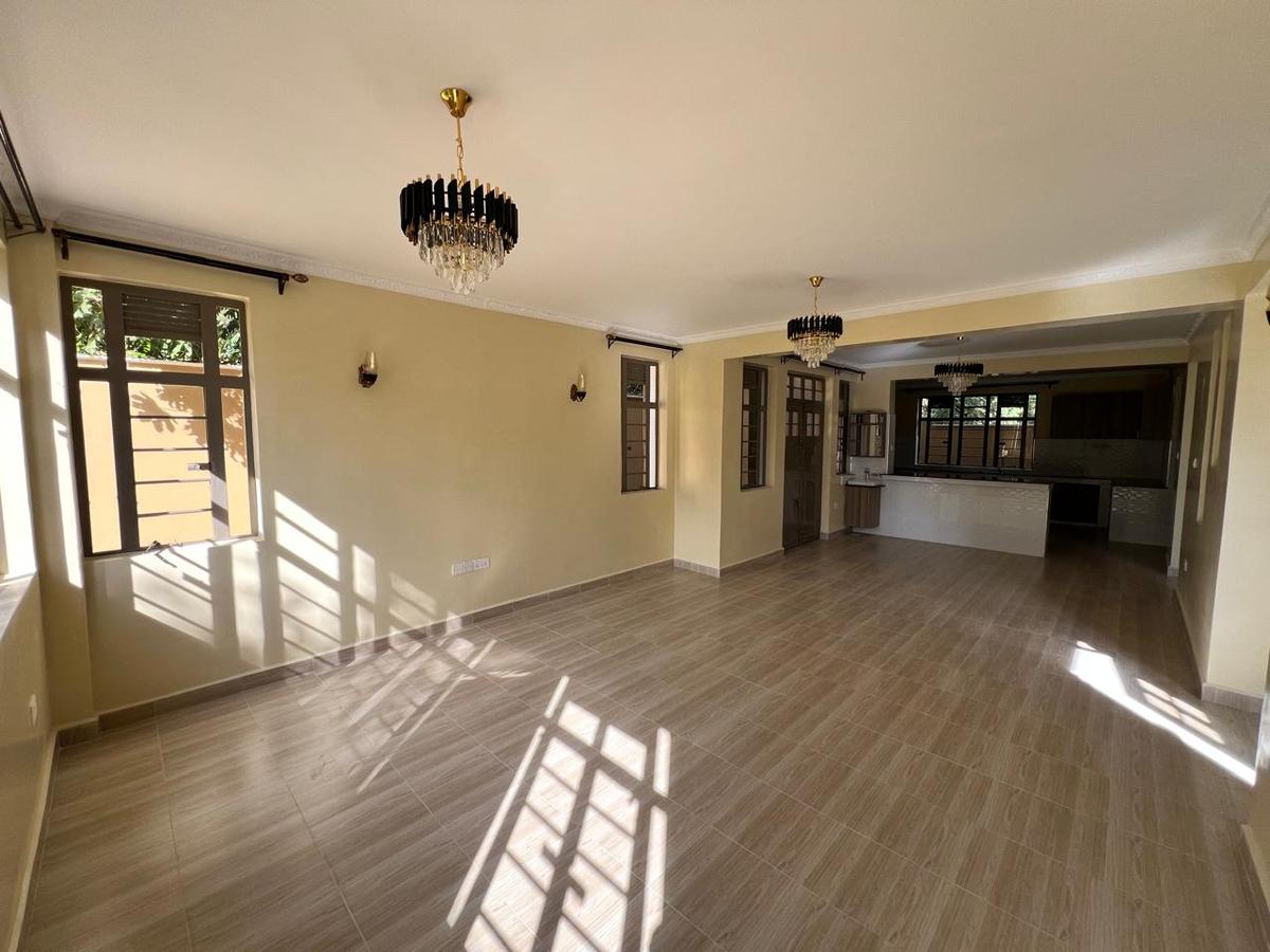 4 Bed Townhouse in Kiambu Road - 16