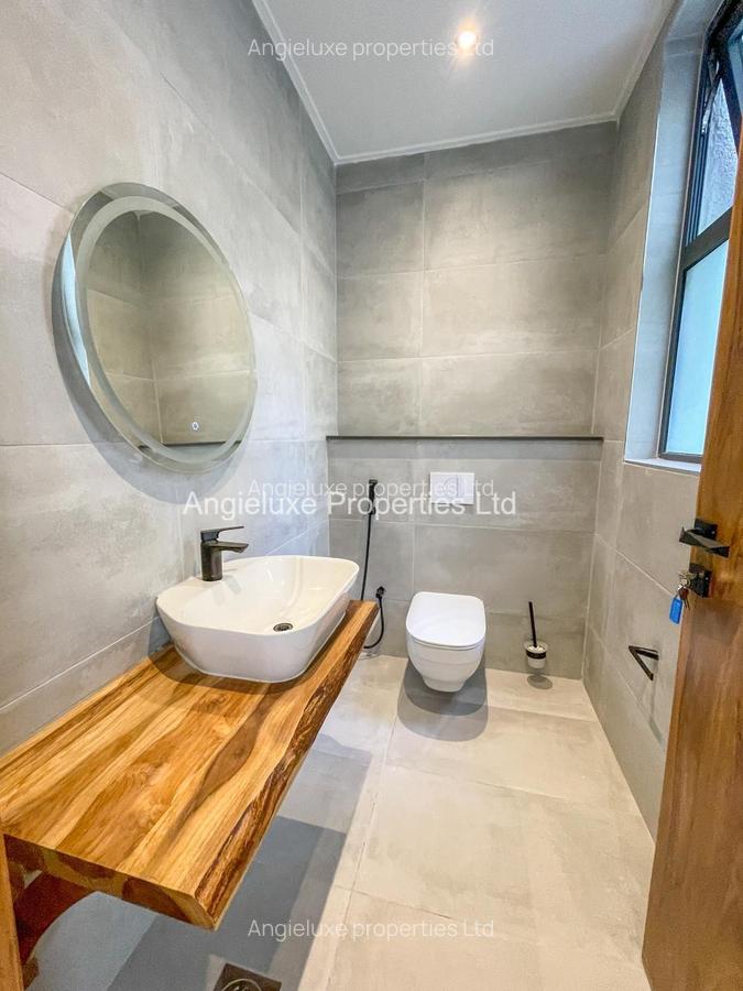 4 Bed Apartment with En Suite at Peponi Road - 9