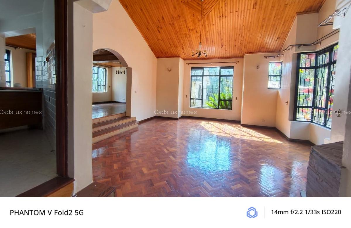 5 Bed Villa with En Suite at Runda - 8