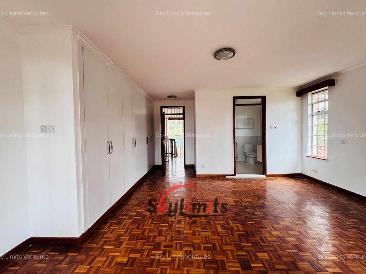 4 Bed Townhouse with En Suite in Nyari - 10