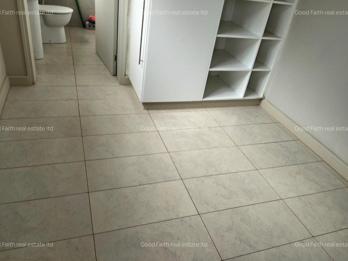 4 Bed Townhouse with En Suite in Kiambu Road - 13