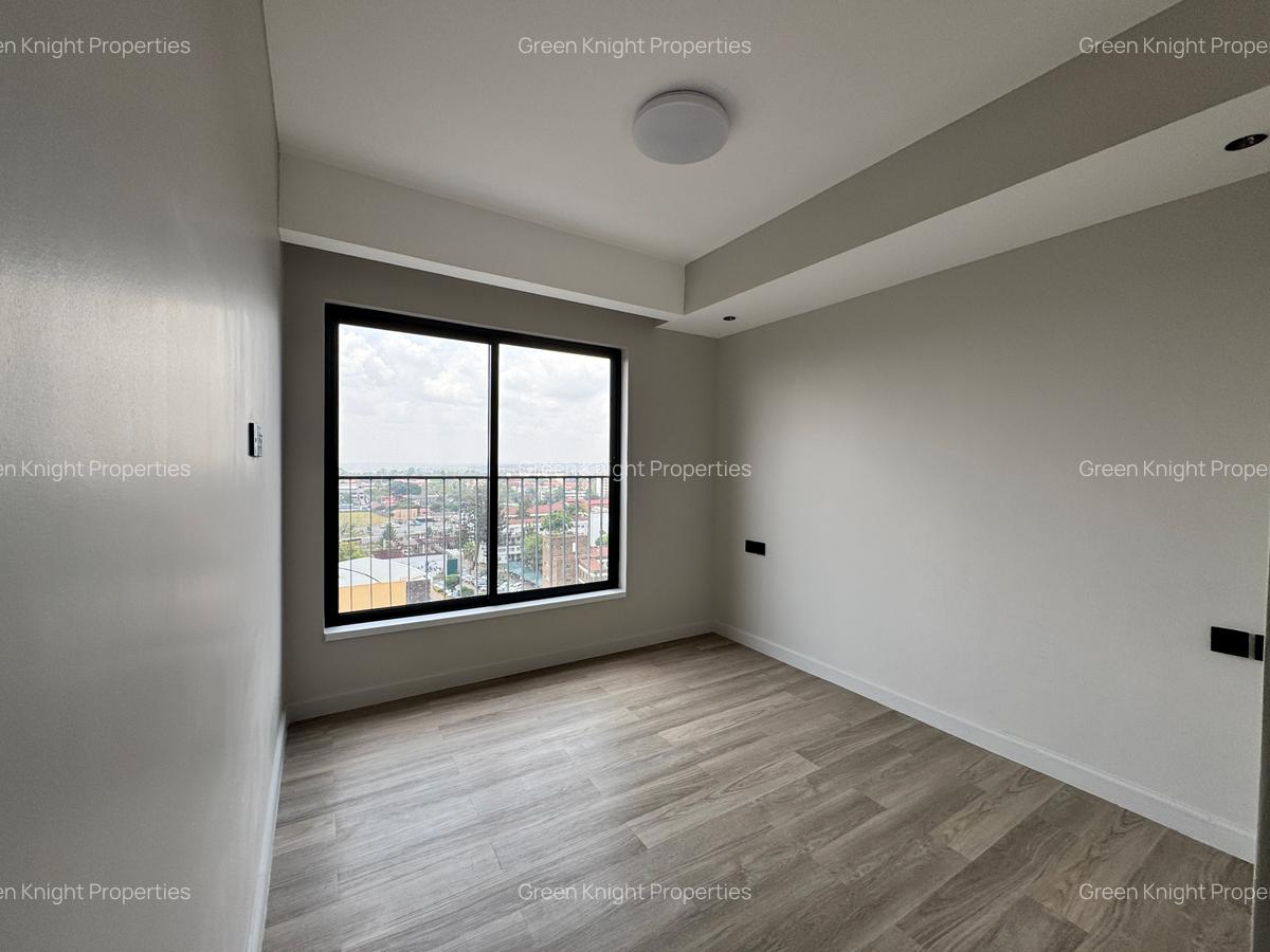 Serviced 2 Bed Apartment with En Suite in Upper Hill - 11