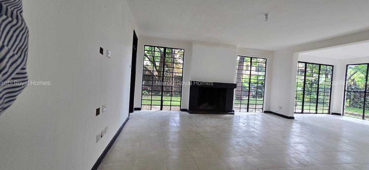 4 Bed Townhouse with En Suite at Lavington Road - 10