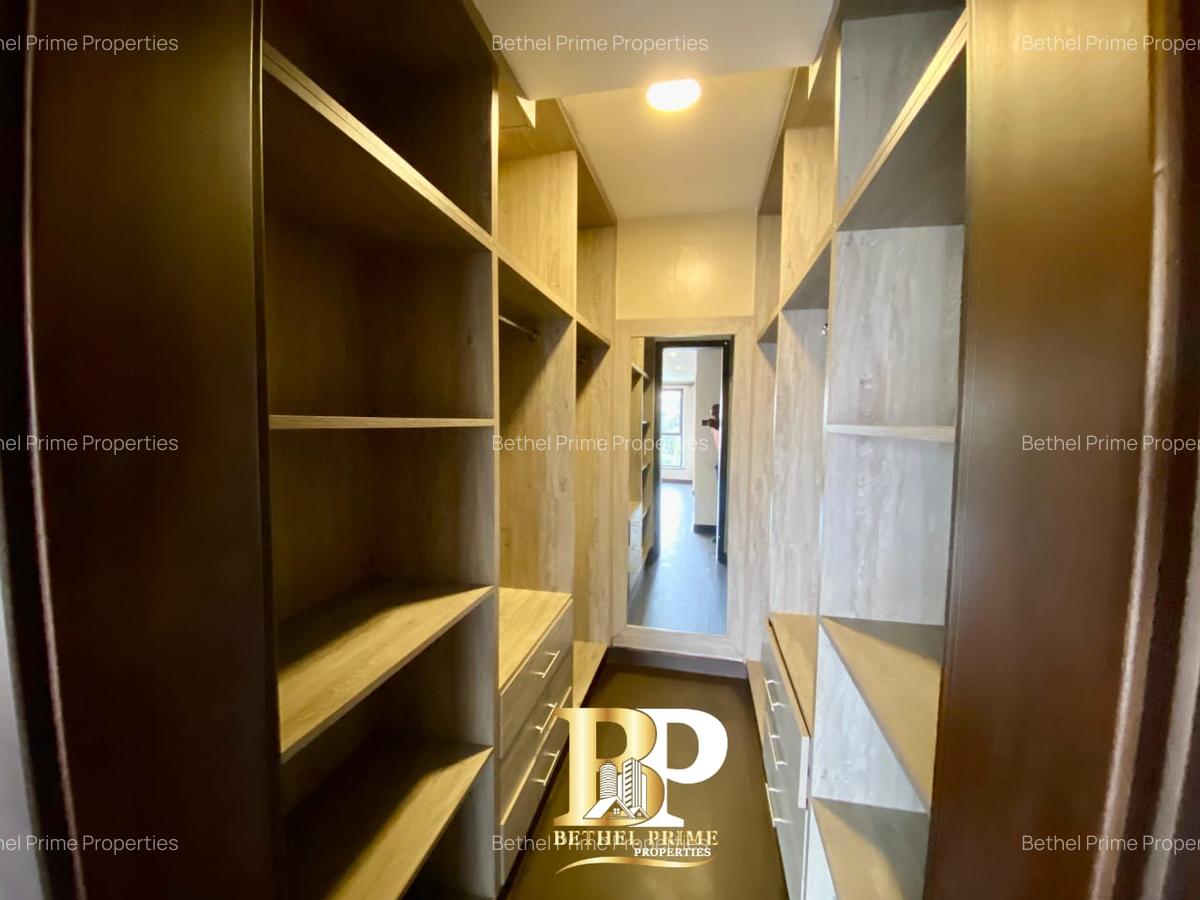 3 Bed Apartment with En Suite in Lavington - 8