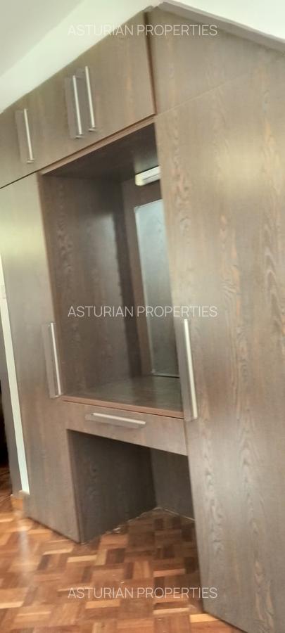 4 Bed Townhouse with En Suite in Lavington - 10