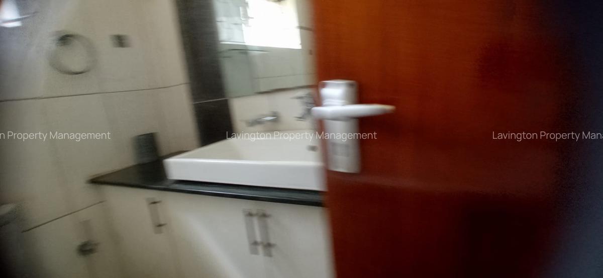 4 Bed Townhouse with En Suite at Lavington Green - 15