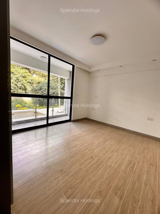 Serviced 2 Bed Apartment with En Suite in Riverside - 2