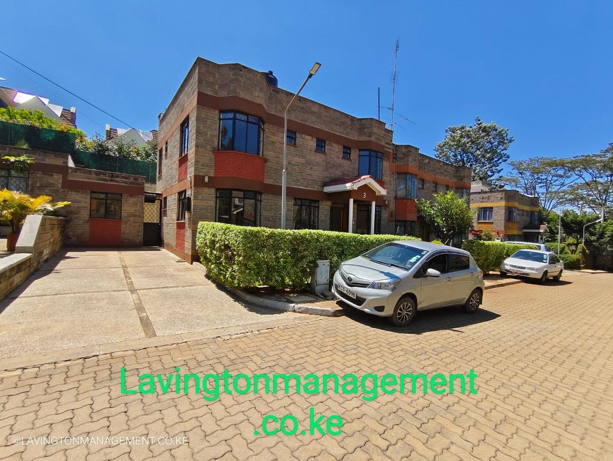 4 Bed Townhouse with En Suite at Lavington Green - 2