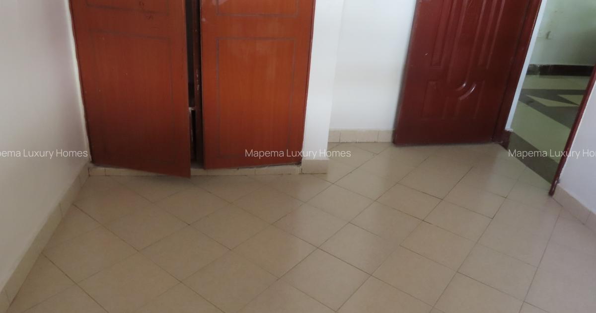 1 Bed House with En Suite at Karen Road - 8