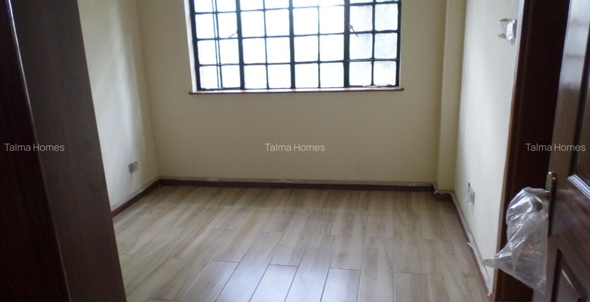 2 Bed Apartment with En Suite at Off Church Rd - 9