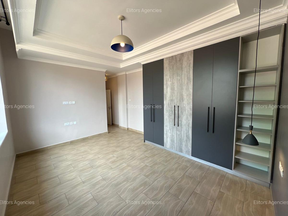 2 Bed Apartment with En Suite at Lantana Road - 8