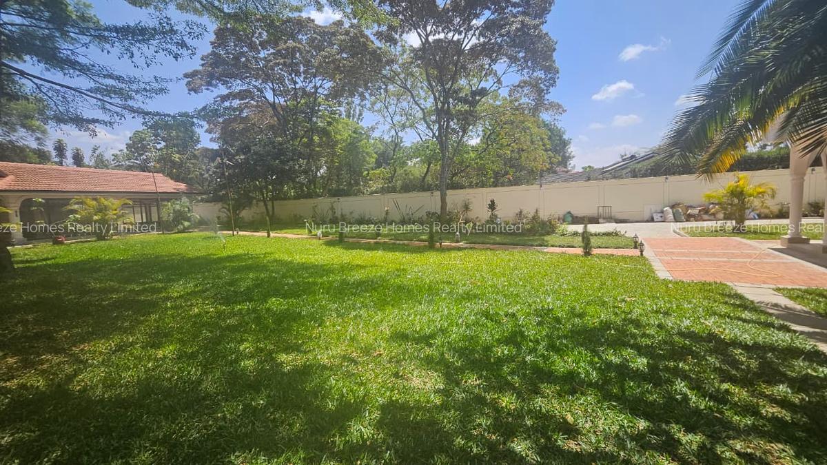 7 Bed House with En Suite in Runda - 19