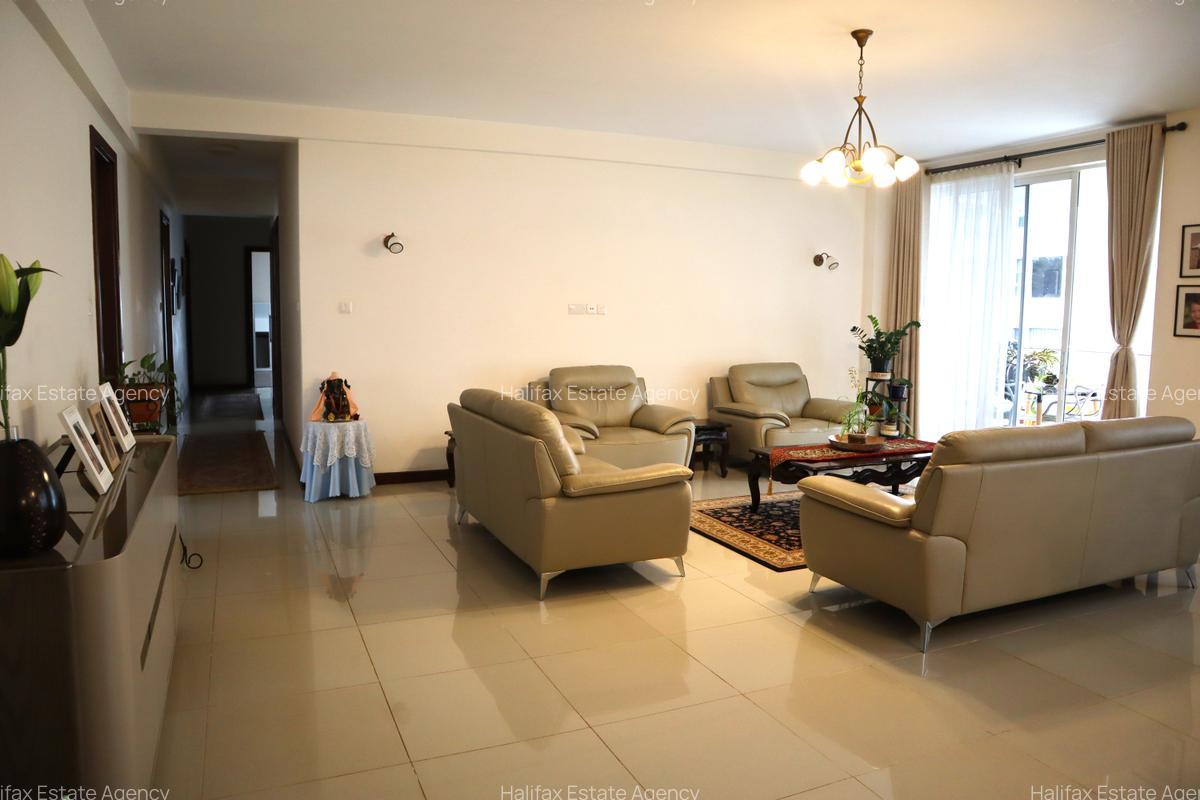 4 Bed Apartment with En Suite in General Mathenge - 3