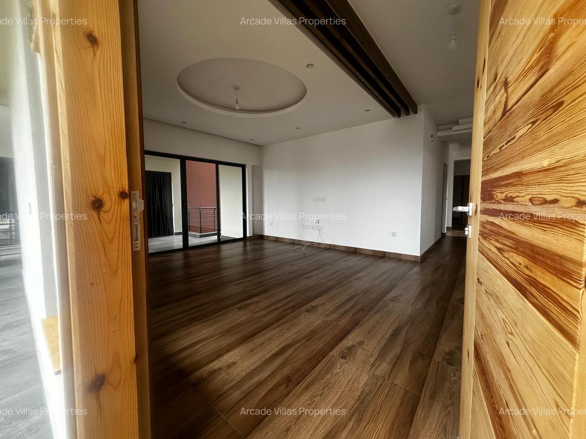 3 Bed Apartment with En Suite in Kileleshwa - 5