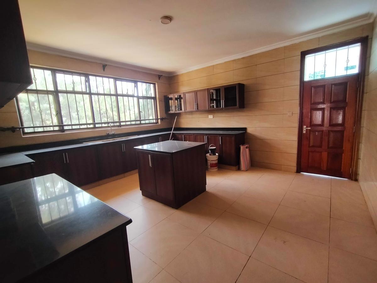 5 Bed House with En Suite in Kitisuru - 9