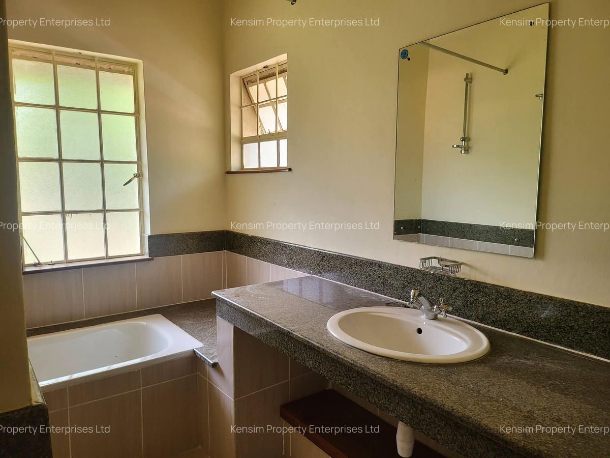 5 Bed Townhouse with En Suite in Rosslyn - 11