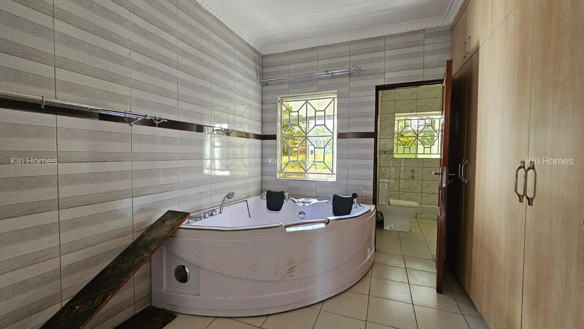 4 Bed Townhouse with En Suite in Karen - 5