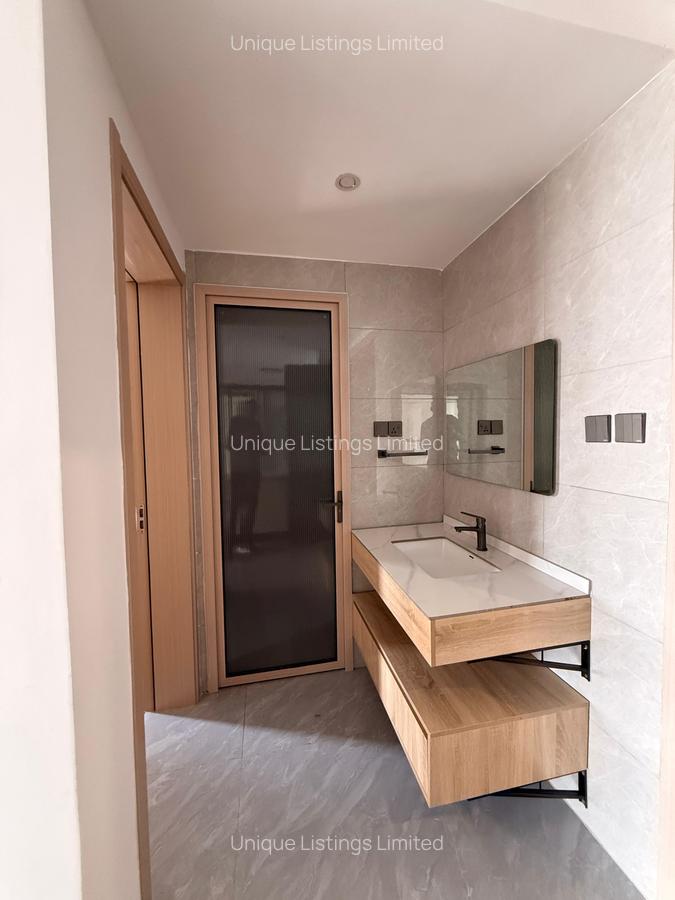 2 Bed Apartment with En Suite in Riverside - 9