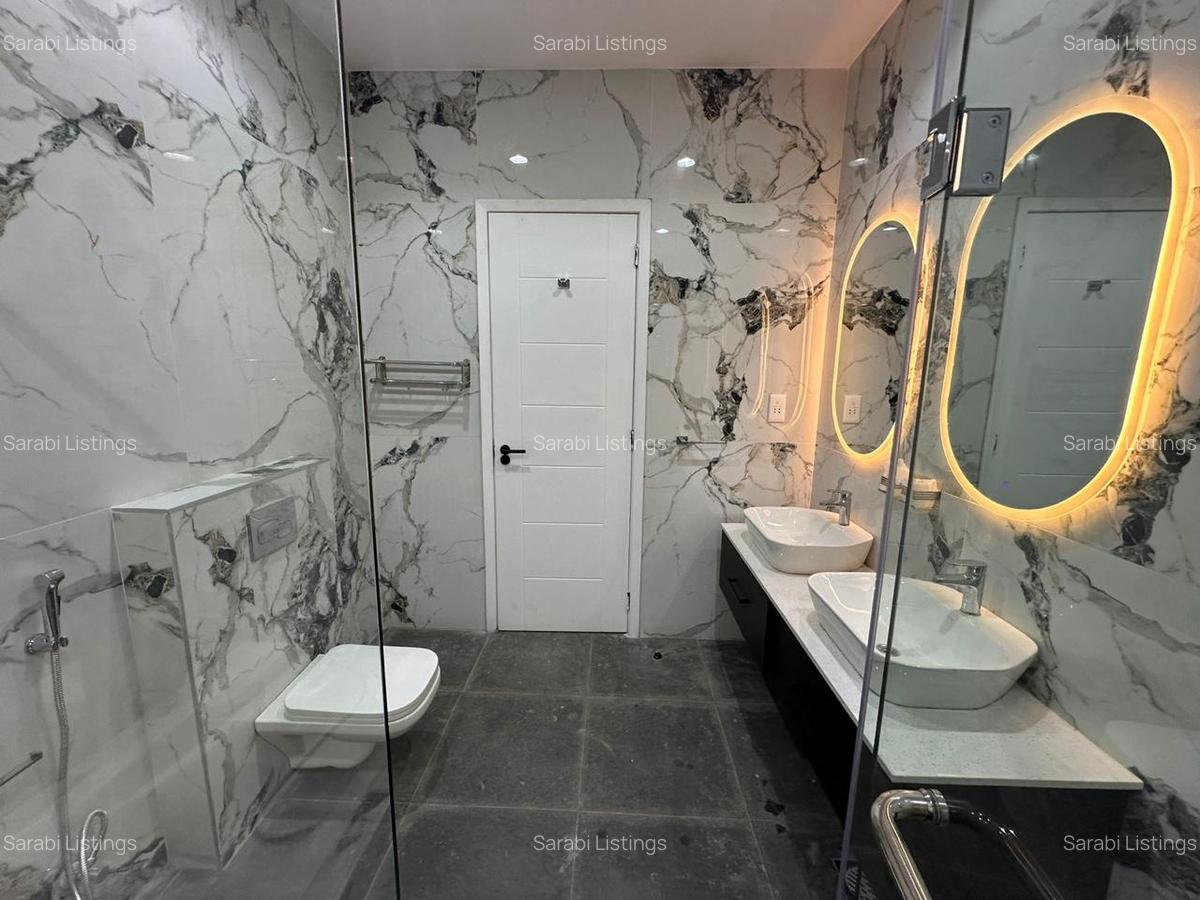 4 Bed Townhouse with En Suite in Lavington - 14