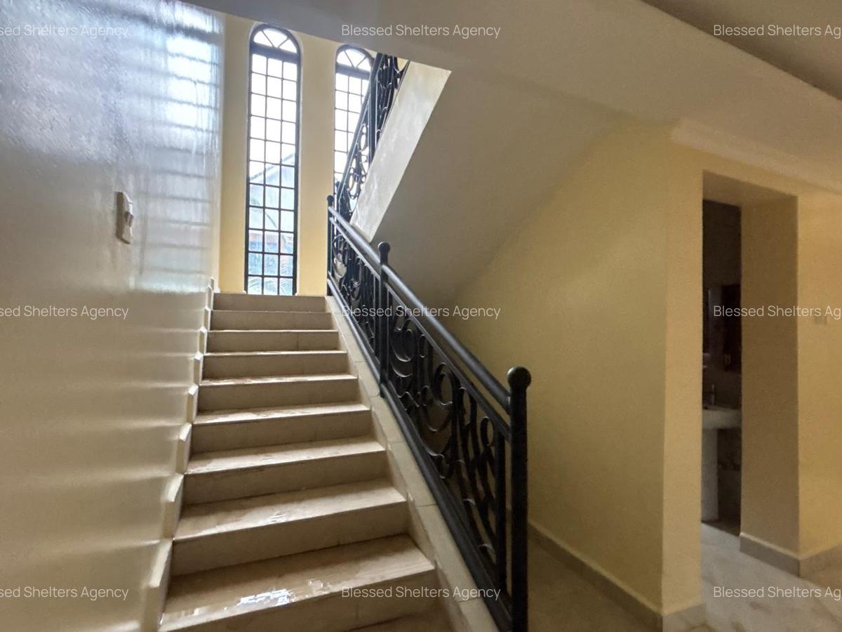 5 Bed Villa with En Suite in Kiambu Road - 16