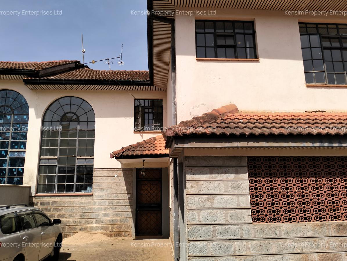 4 Bed Townhouse with En Suite in Lavington - 1