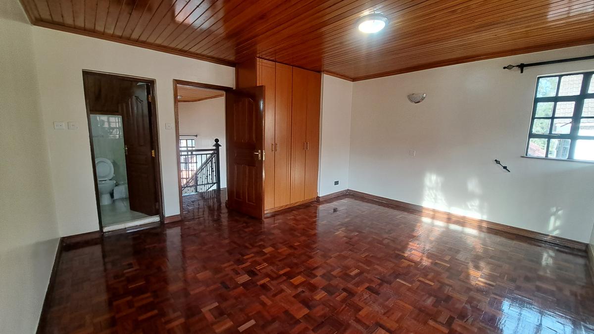 5 Bed Townhouse with En Suite at Chalbi Drive - 19