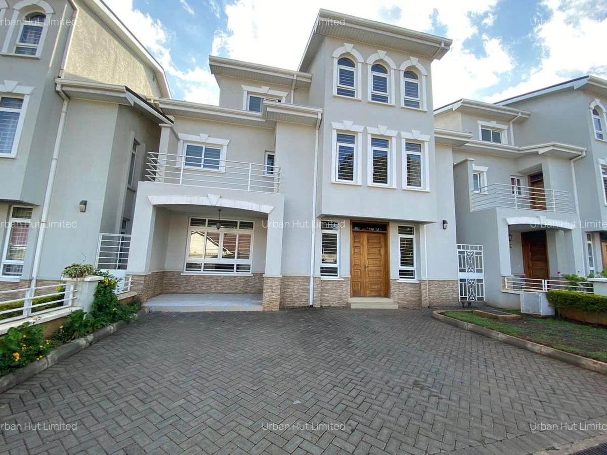 5 Bed Townhouse with En Suite in Lavington - 1