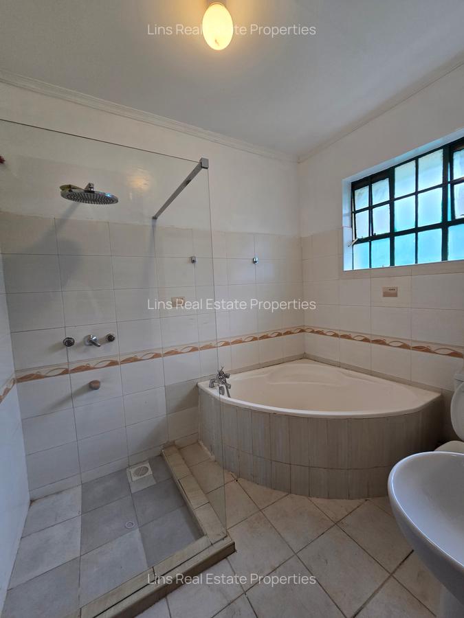 4 Bed Townhouse with En Suite in Kileleshwa - 17