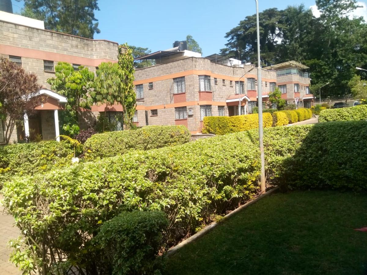 4 Bed Townhouse with En Suite in Lavington - 1