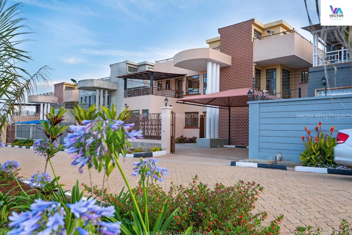 4 Bed Townhouse with En Suite in Ngong - 5