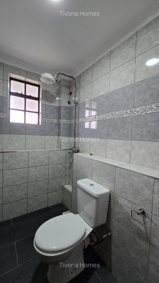 5 Bed House with En Suite in Garden Estate - 17