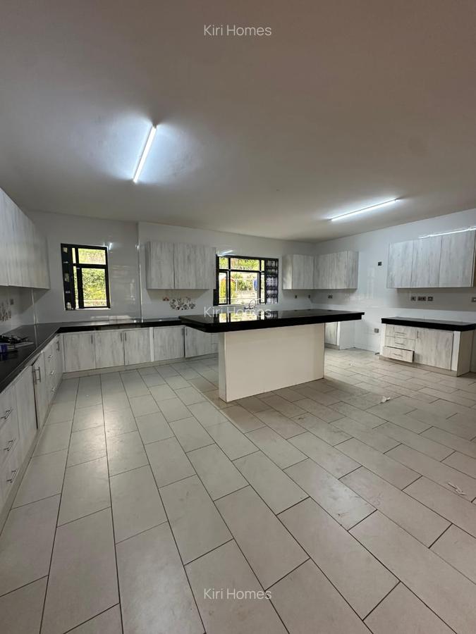 6 Bed Townhouse with En Suite in Loresho - 5