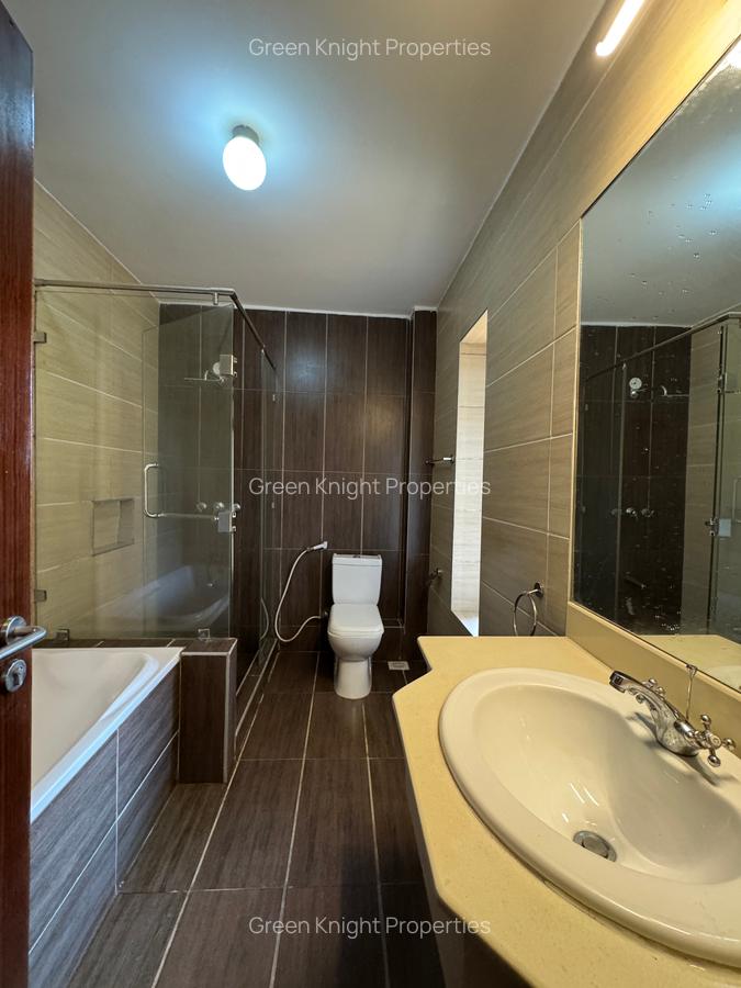 Serviced 3 Bed Apartment with En Suite in Kilimani - 8