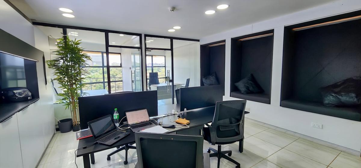 Furnished 1,295 ft² Office with Backup Generator in Westlands Area - 15