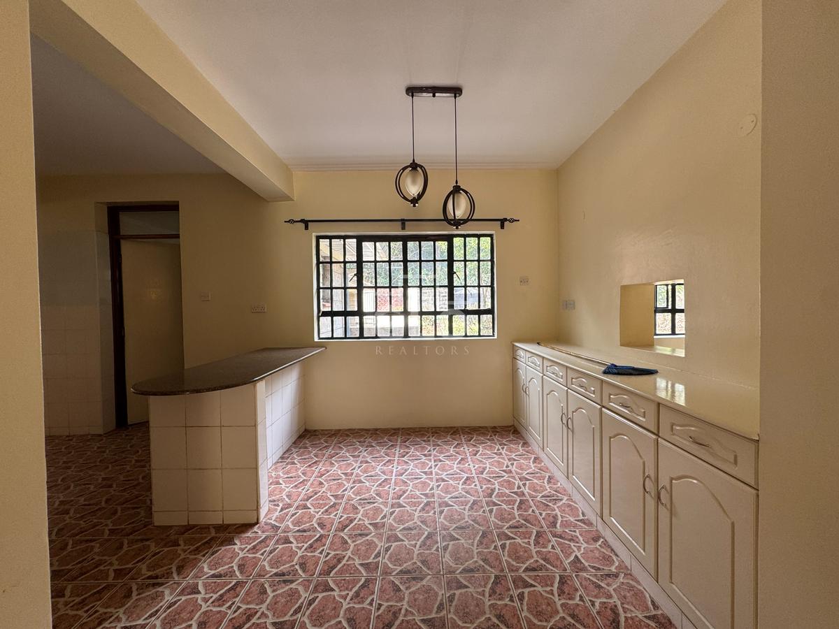 4 Bed House with En Suite in Karen - 10
