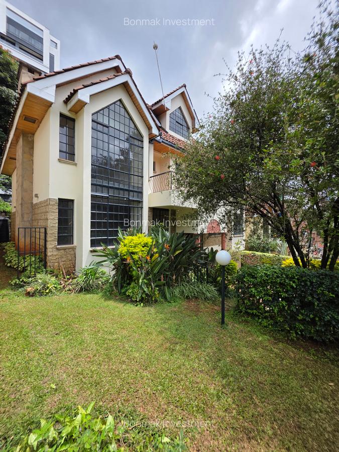 4 Bed Townhouse with En Suite at Riverside Drive. - 1