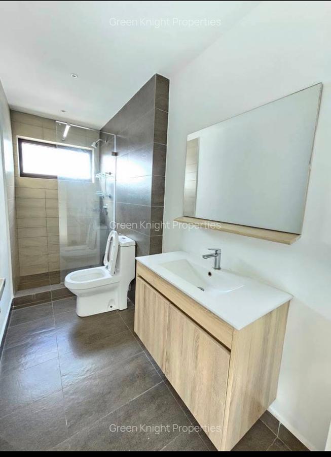 Serviced 2 Bed Apartment with En Suite in Lavington - 6